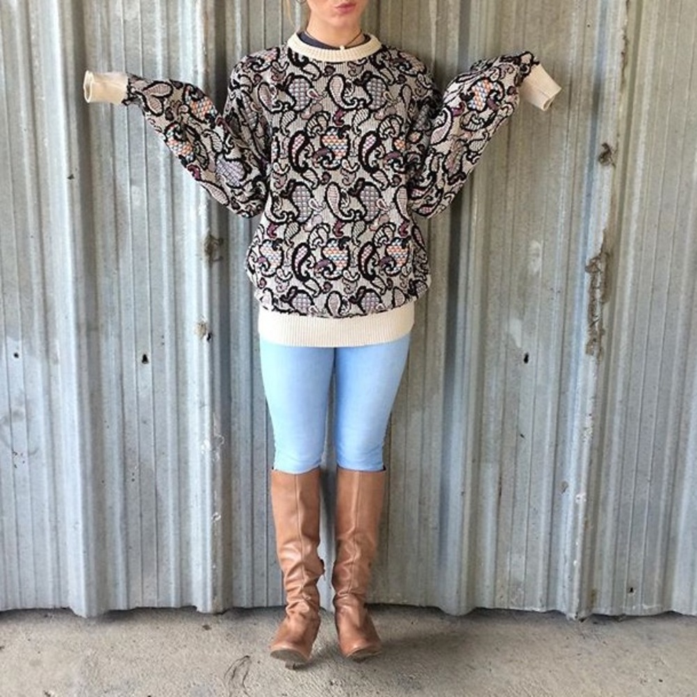 Vintage Neiman Marcus sweater. Size Large